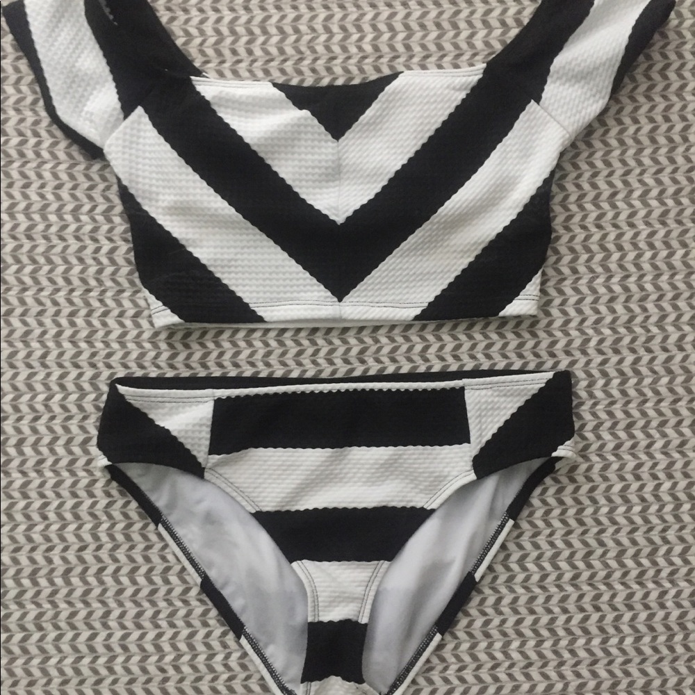 Gibson & Latimer 2 piece swimsuit; EUC
